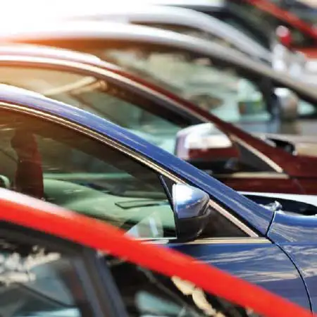 الآليات الثقيلة والمركبات